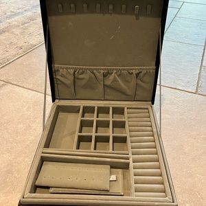 Misaya Black Jewelry Box like Wolf 
jewelry box Great organizer Classy Organizer